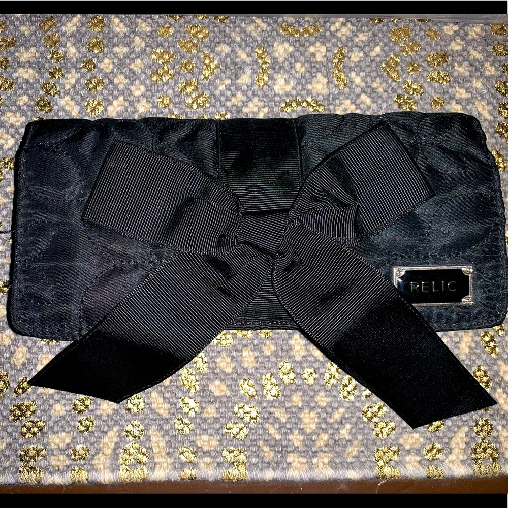 Relic brand black quilted travel jewelry case